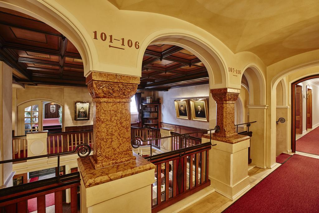 Hotel Gutsgasthof Stangl ファターシュテッテン エクステリア 写真