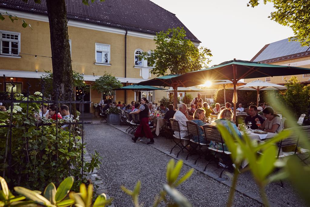 Hotel Gutsgasthof Stangl ファターシュテッテン エクステリア 写真