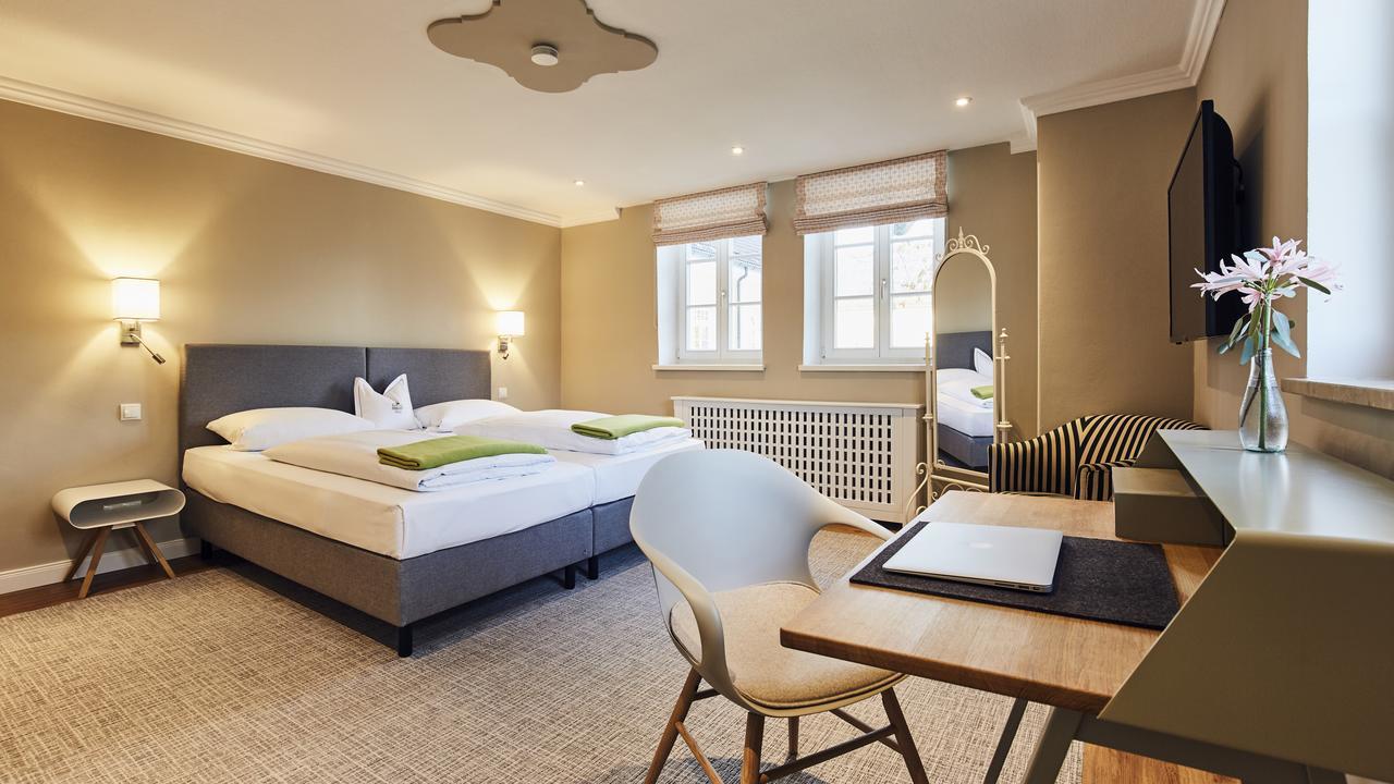 Hotel Gutsgasthof Stangl ファターシュテッテン エクステリア 写真