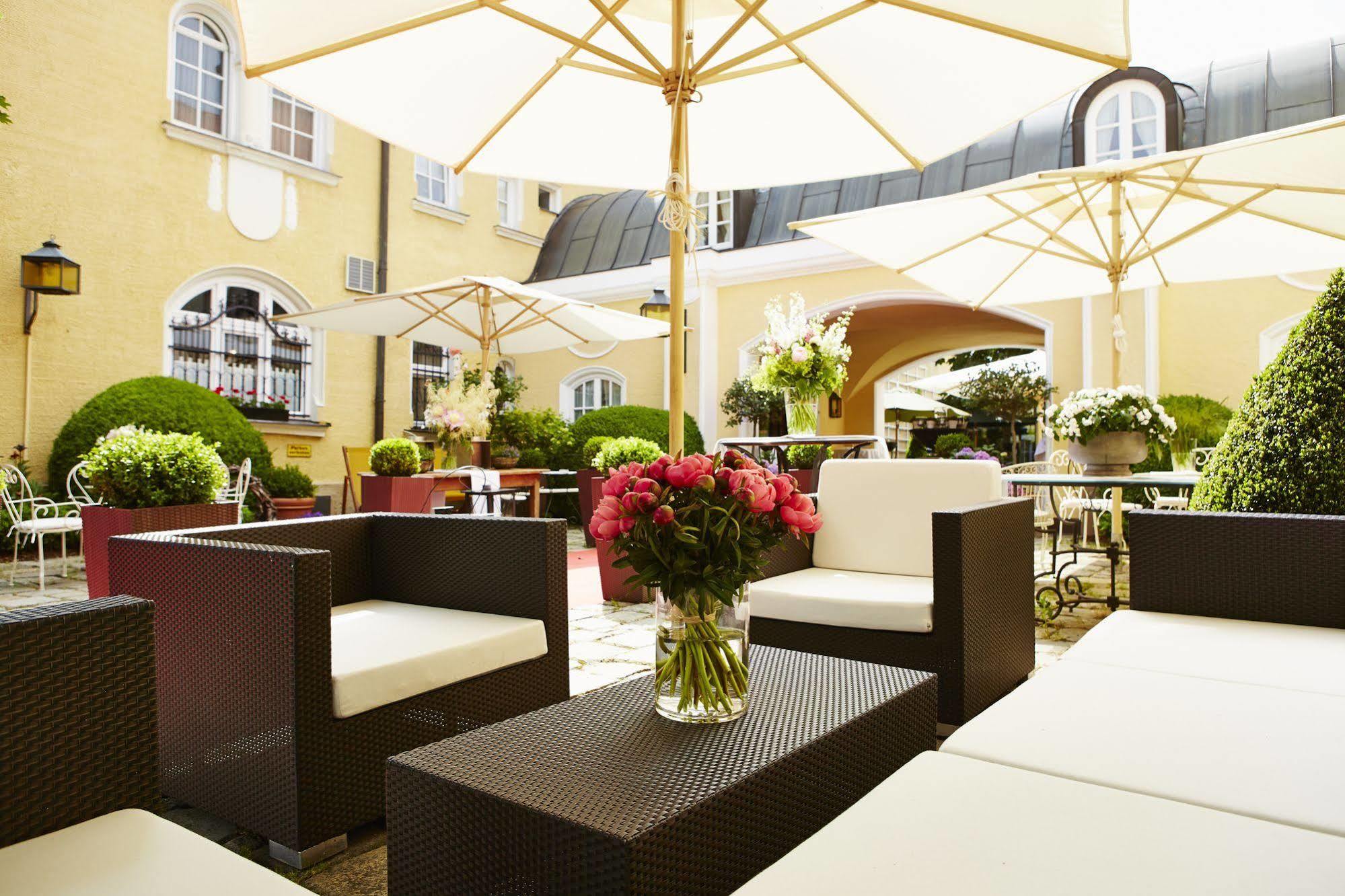 Hotel Gutsgasthof Stangl ファターシュテッテン エクステリア 写真