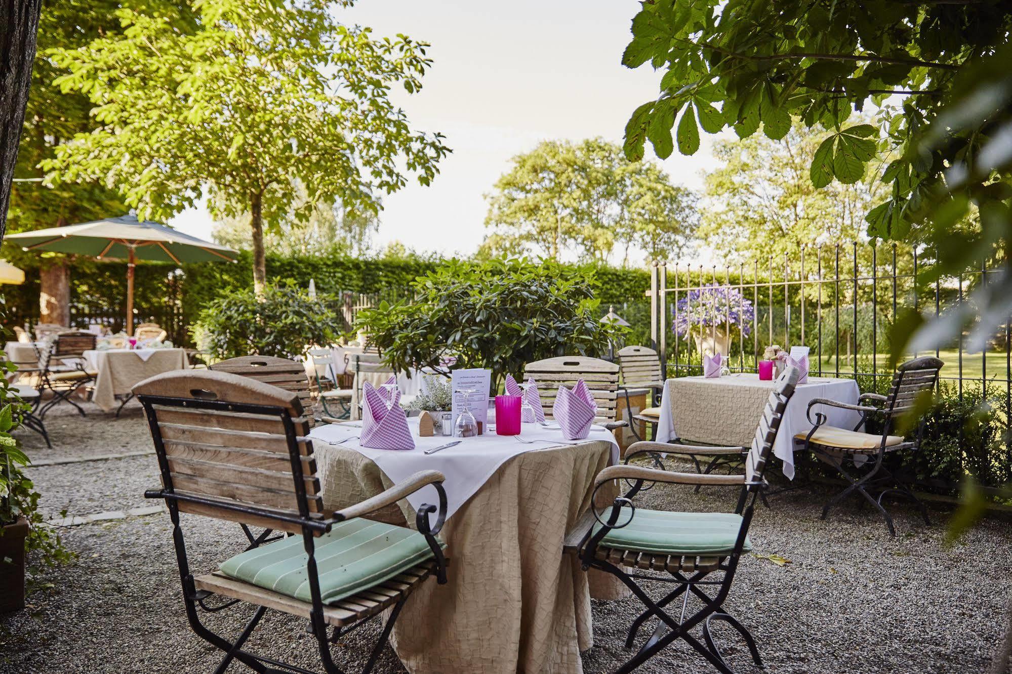 Hotel Gutsgasthof Stangl ファターシュテッテン エクステリア 写真